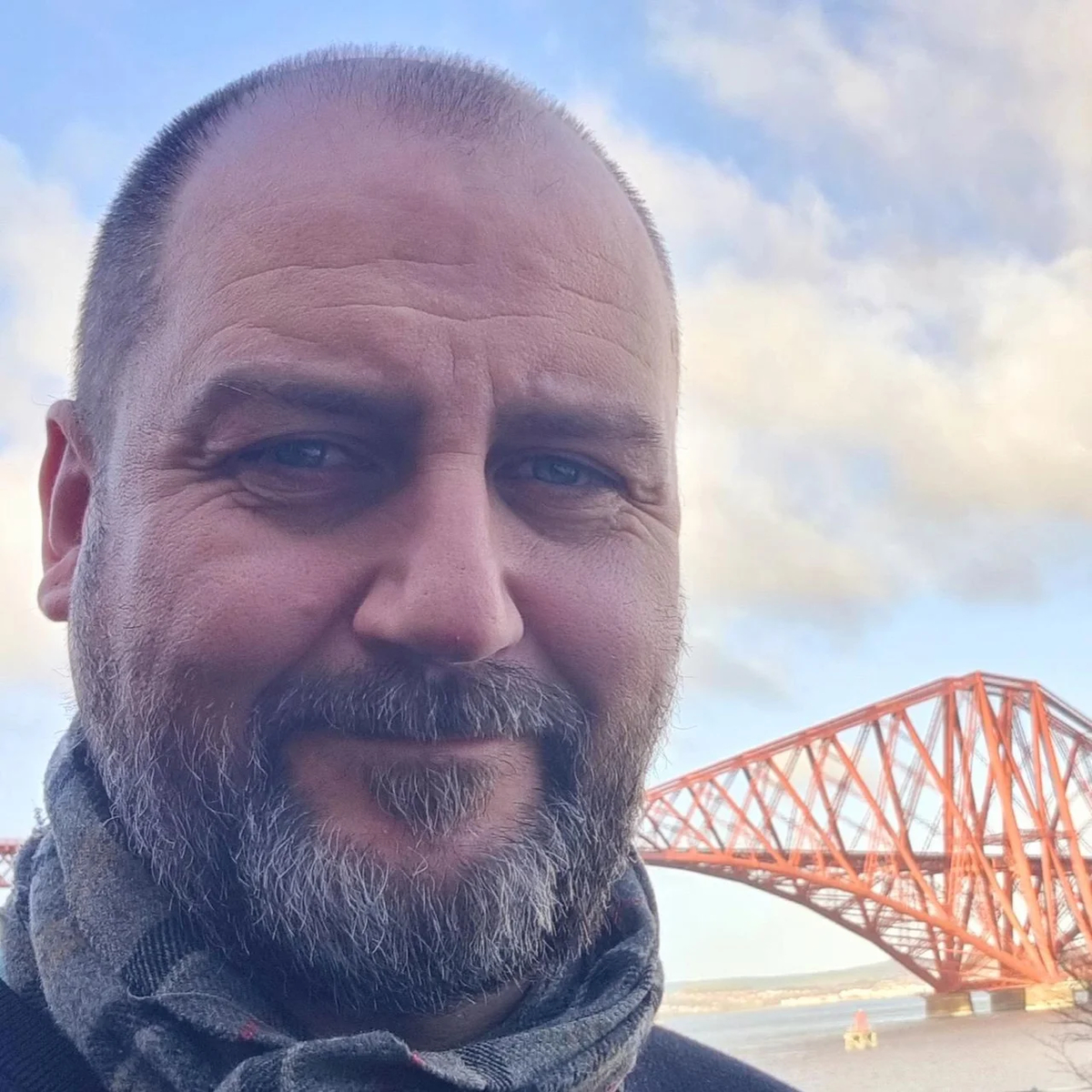Explore Edinburgh with Alan D. - Private Tour Guide | ToursByLocals
