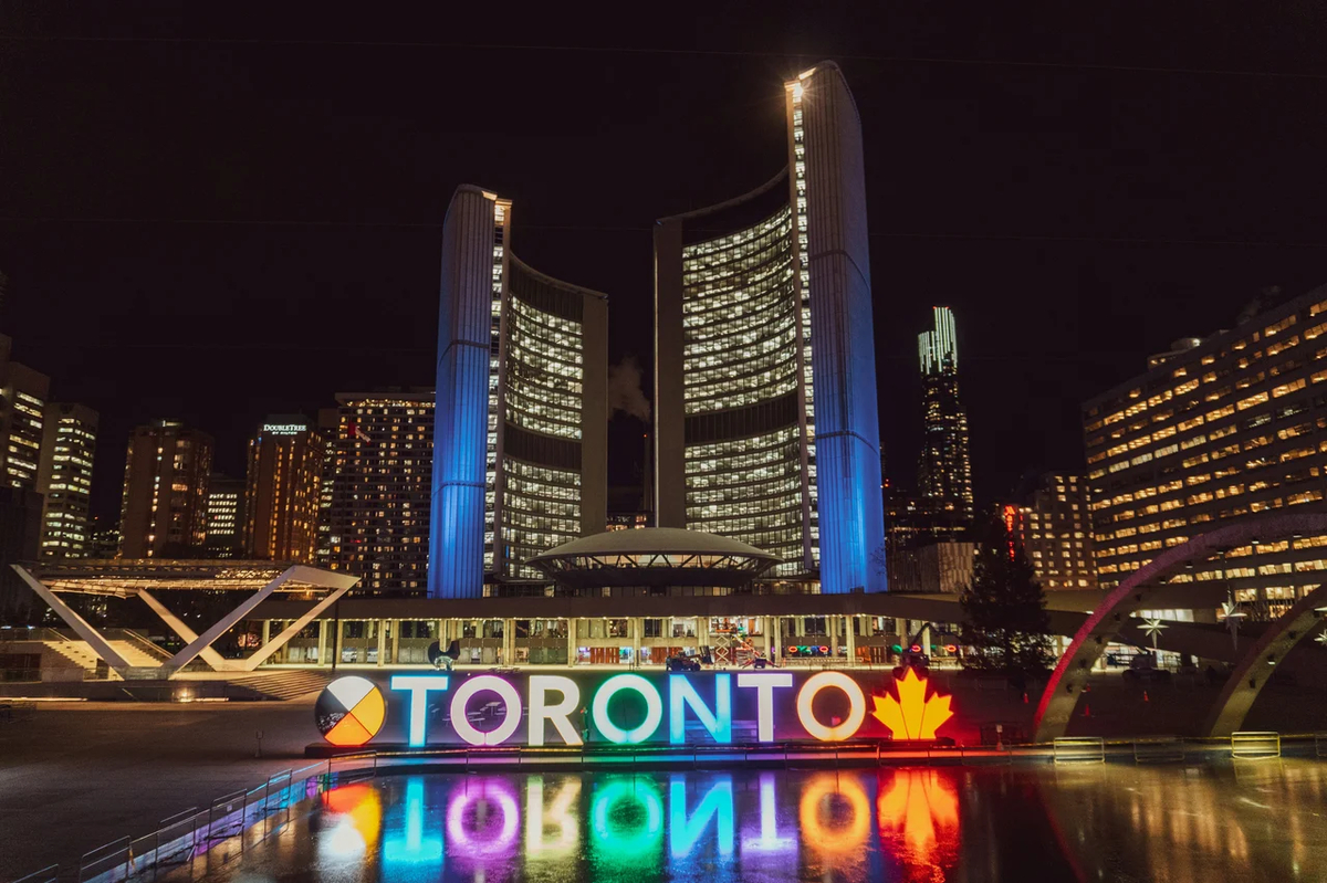 Toronto City Highlights & Insider Secrets - Full Day Tour by Waqaas Q ...