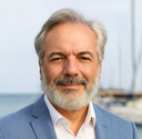 JOSÉ C.
