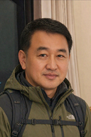 Kun-yong Y.