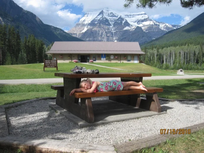 A rest stop in front of Mt. Robson