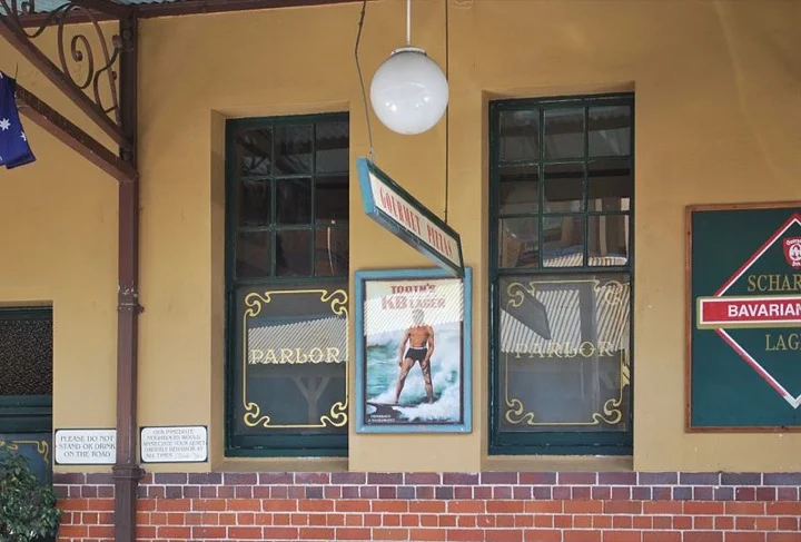 The Australian Pub