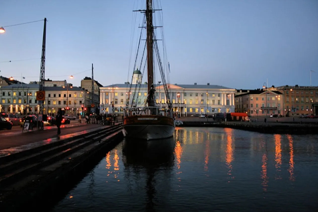Helinski's Market Square in the evening