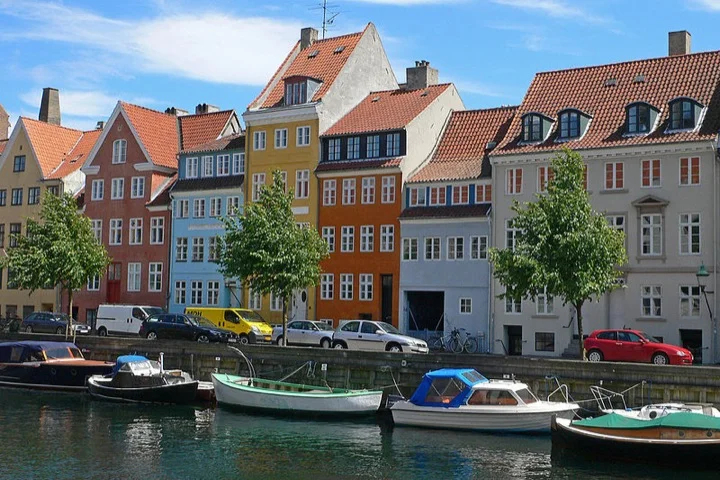Christianshavn district (canal)