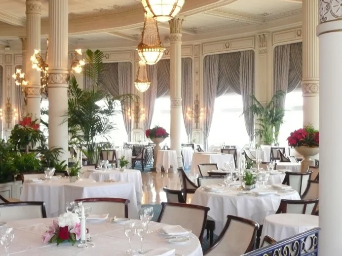 Lunch at La Rotunde Restaurant