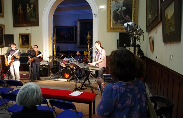 Performing at the Nuit des Musées, Doullens, France