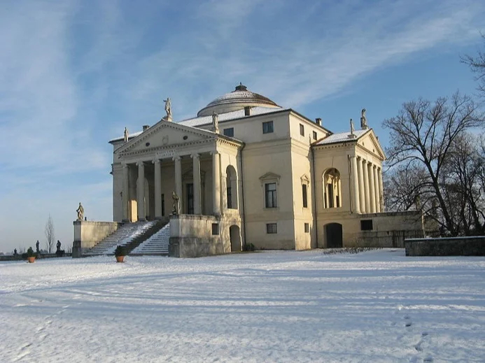 Villa Rotunda in the snow
