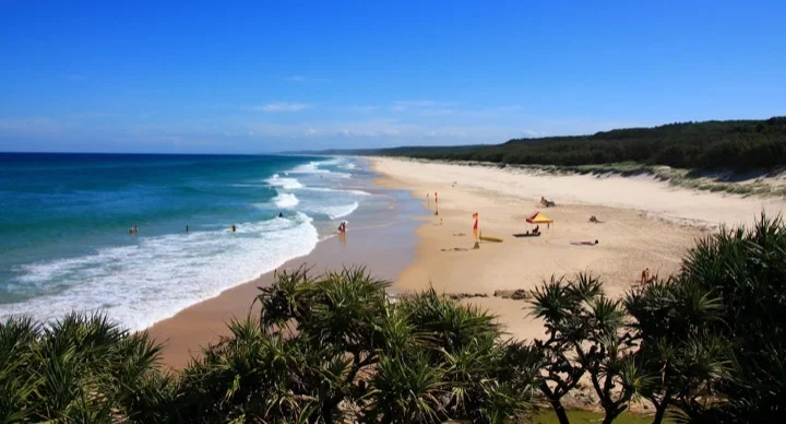 80 Mile Beach, Stradbroke Island