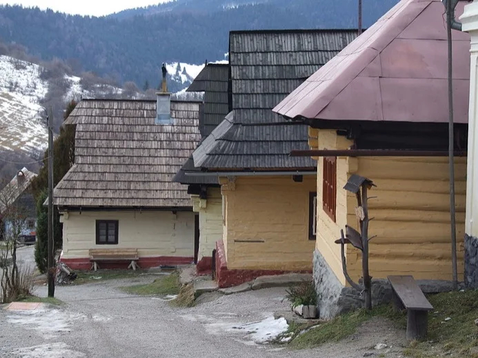 Houses in Vlkolínec village