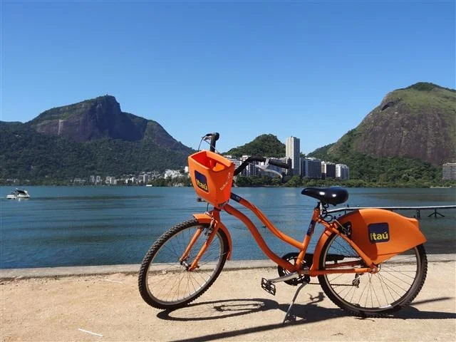Explore Rio by bike