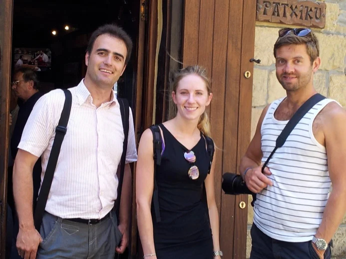 Guide Aitor in San Sebastian enjoying time with British travelers