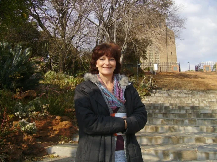 Guide Brenda by the Voortrekker Monument