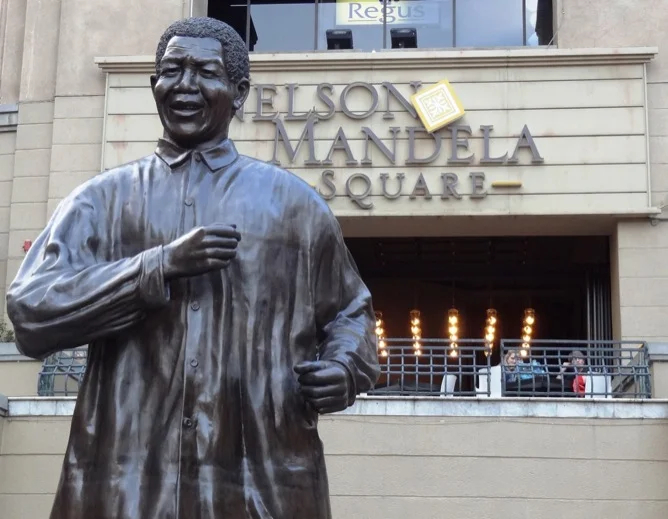 Nelson Mandela statue in Sandton City