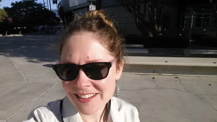 Sara catching some sun outside the Convention Centre