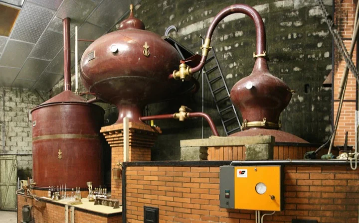 A Cognac pot still