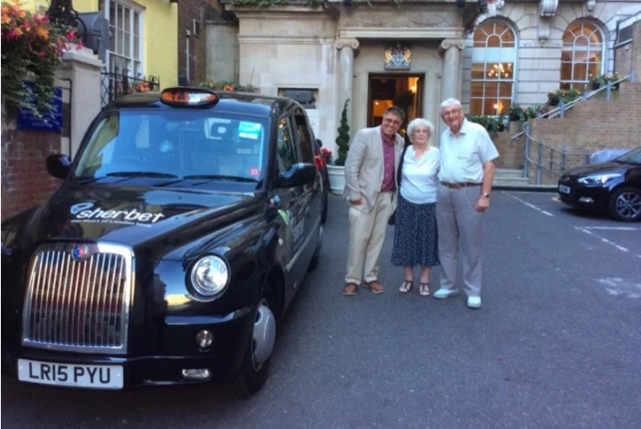 Bill and Edna in London with ToursByLocals guide Rob