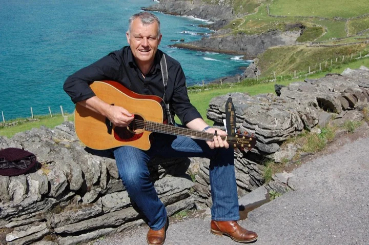 Gerard entertaining along the Wild Atlantic Way!