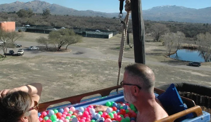 Hot Tubbing in a Hot Air Balloon!