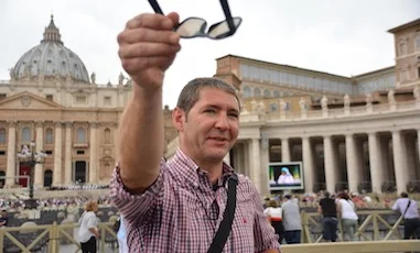 Access to a local expert, like guide Ennio in Rome