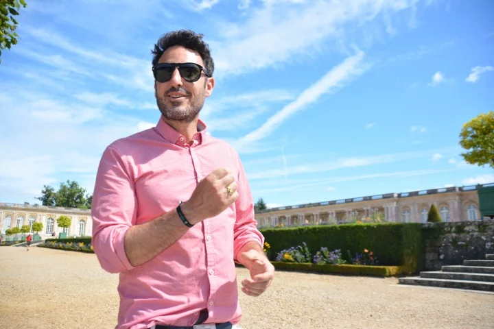 Let history come to life with Gustavo in Versailles