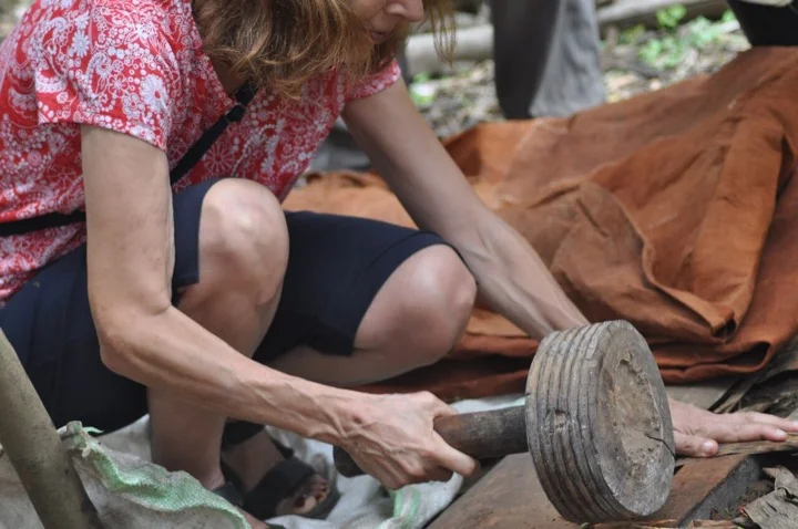 Barkcloth making experience for visitors to Uganda