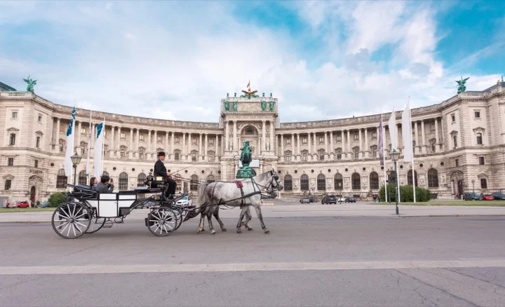 The Hofburg Palace, a stop along the Ringstrasse