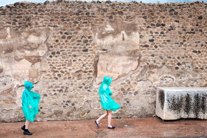 Pompeii with kids - fun even on a rainy day