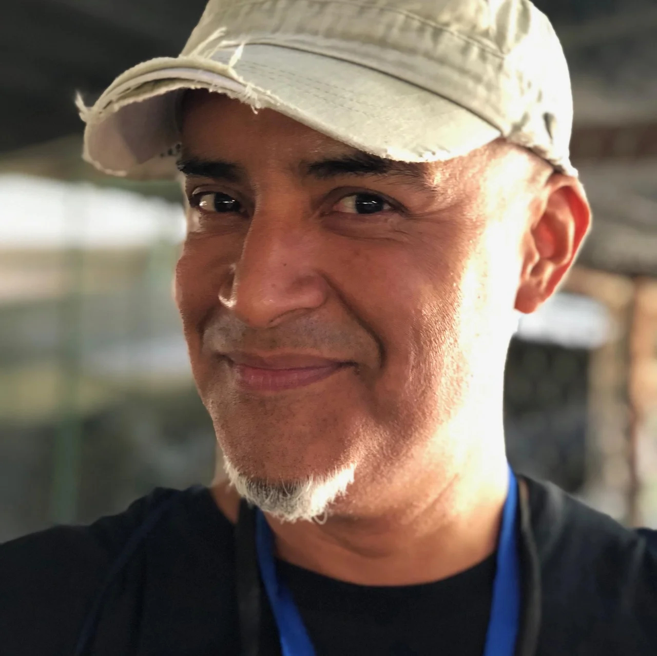 21526-profile