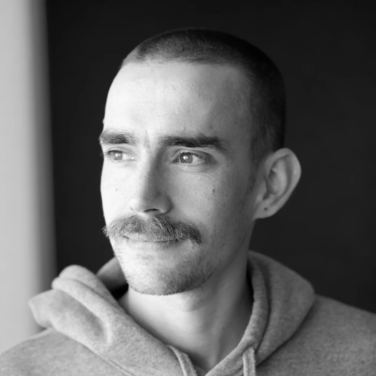 27985-profile
