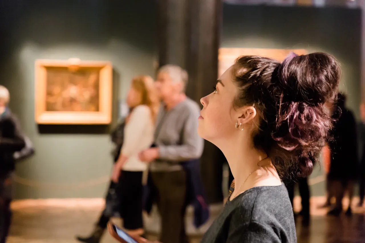 art gallery tour