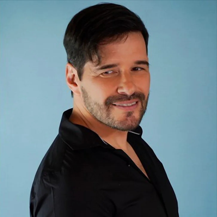 Favio B.