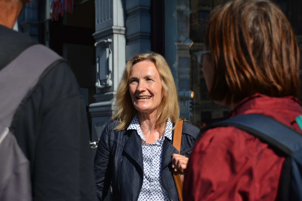 local amsterdam tour guide