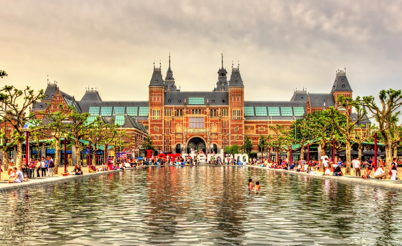 europe art gallery