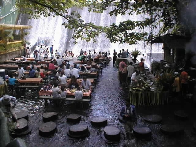Villa Escuda River Restaurant