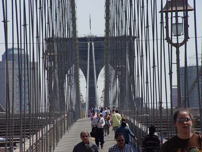 Traffic across the bridge