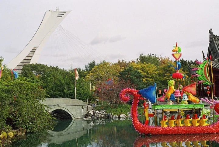 Lantern boat ride through the Botanical Gardens