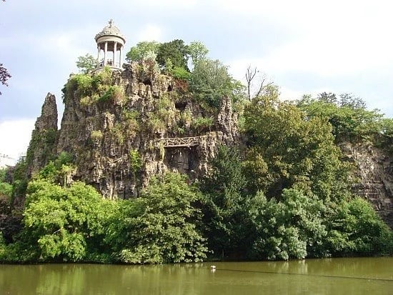 Île du Belvédère, Buttes Chaumont