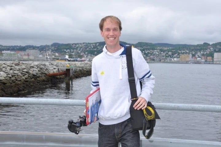 Wellington Guide Robbie in less other-worldly costume