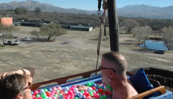 Hot Tubbing in a Hot Air Balloon!