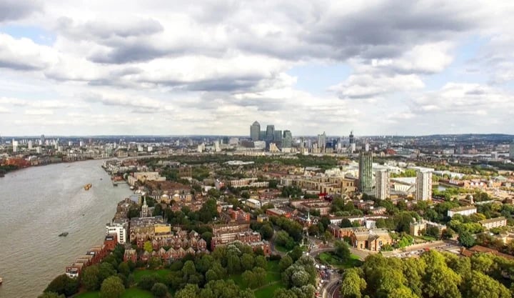 View around Canada Water, Surrey Quays feat. Suburban Neighborhood Rotherhithe, Bermondsey