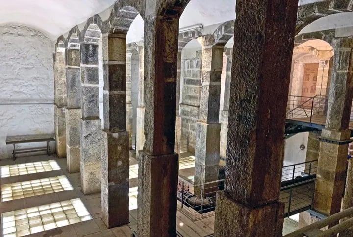 Photo by Victor Oliveira of Reservatório da Patriarcal (Water Museum) https://www.flickr.com/photos/vitor107/49700785212