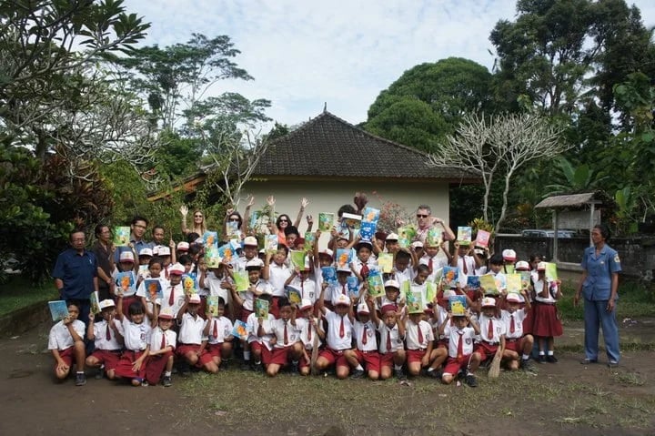 I Wayan S.'s gallery