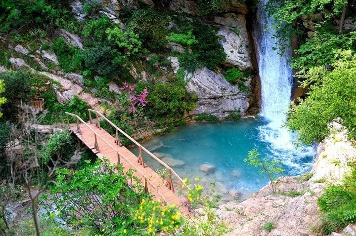 Neda river