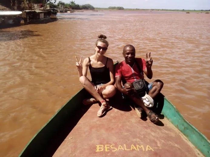 My guest is from URSS, We are crossing Tsiribihina river by ferry boat before getting to Tsingy de bemaraha National park