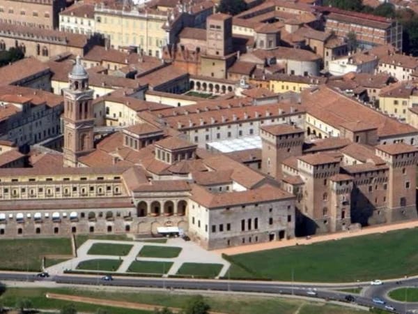 Mantua (It. Mantova): City Centre Classic Guided Tour