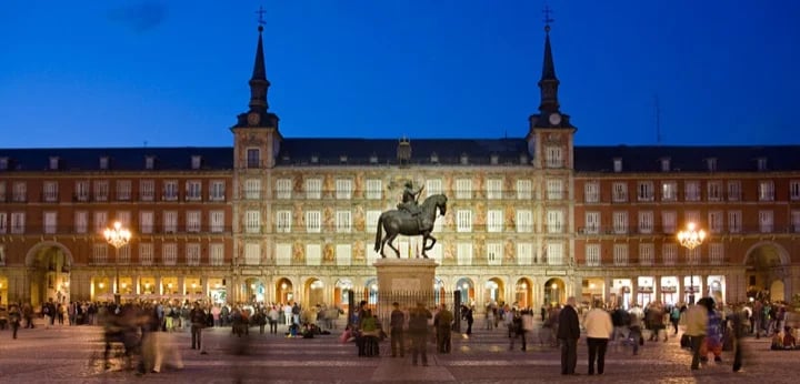 Plaza Mayor by night - Madrid