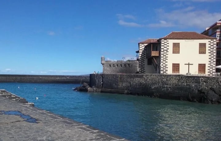 Down by the fishing harbour in Puerto de la Cruz