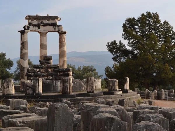 Full Day Tour in Delphi from Athens