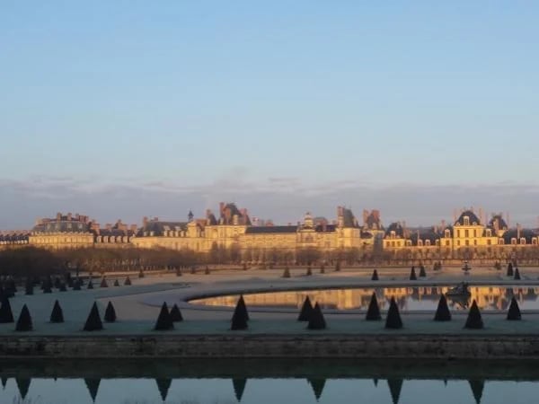 Fontainebleau Palace and Garden 6 Hours Private Tour