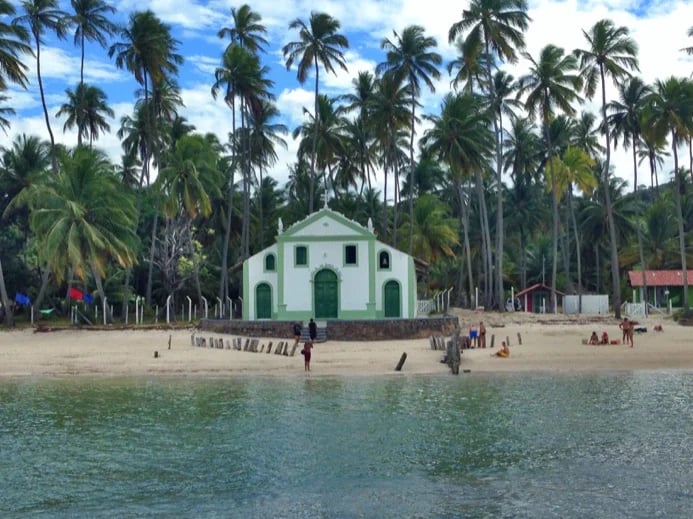 Carneiros Beach boat tour